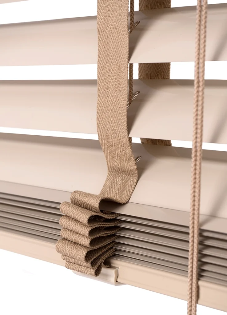 Aluminium Jaloezieën 25mm foto 2